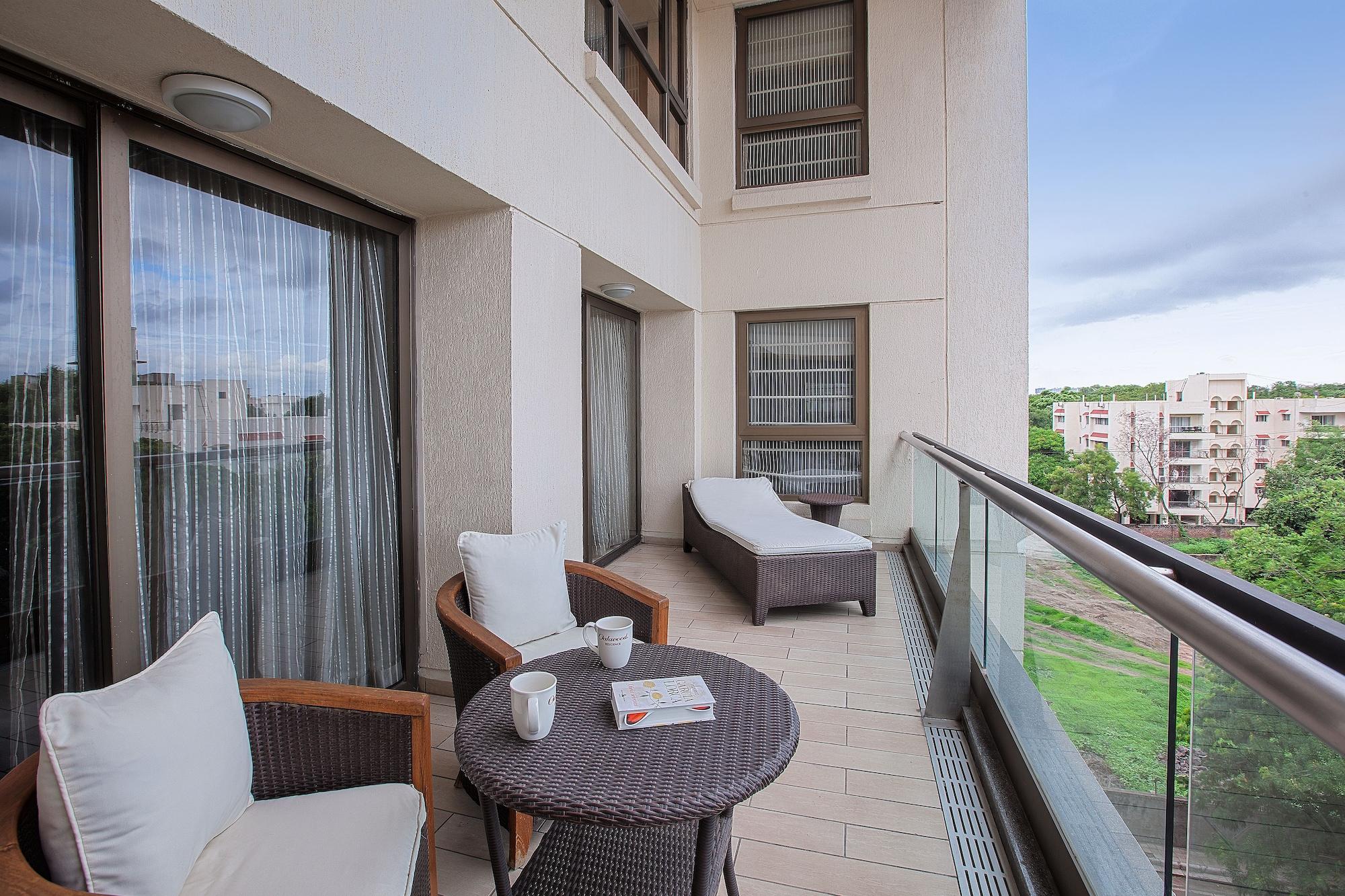Oakwood Residence Naylor Road Pune Exterior foto