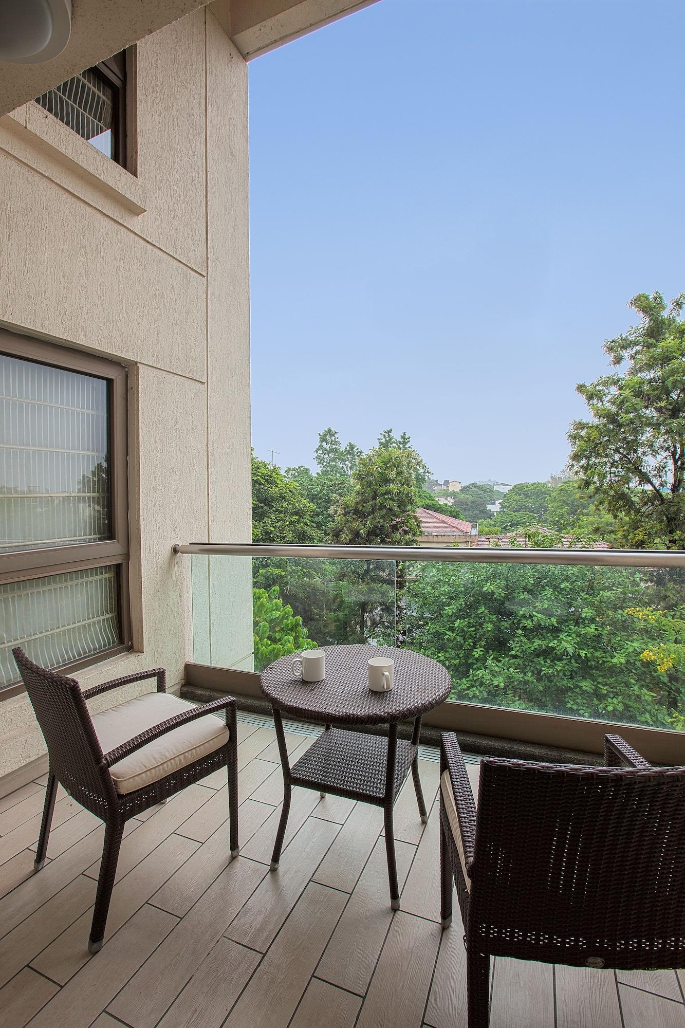 Oakwood Residence Naylor Road Pune Exterior foto