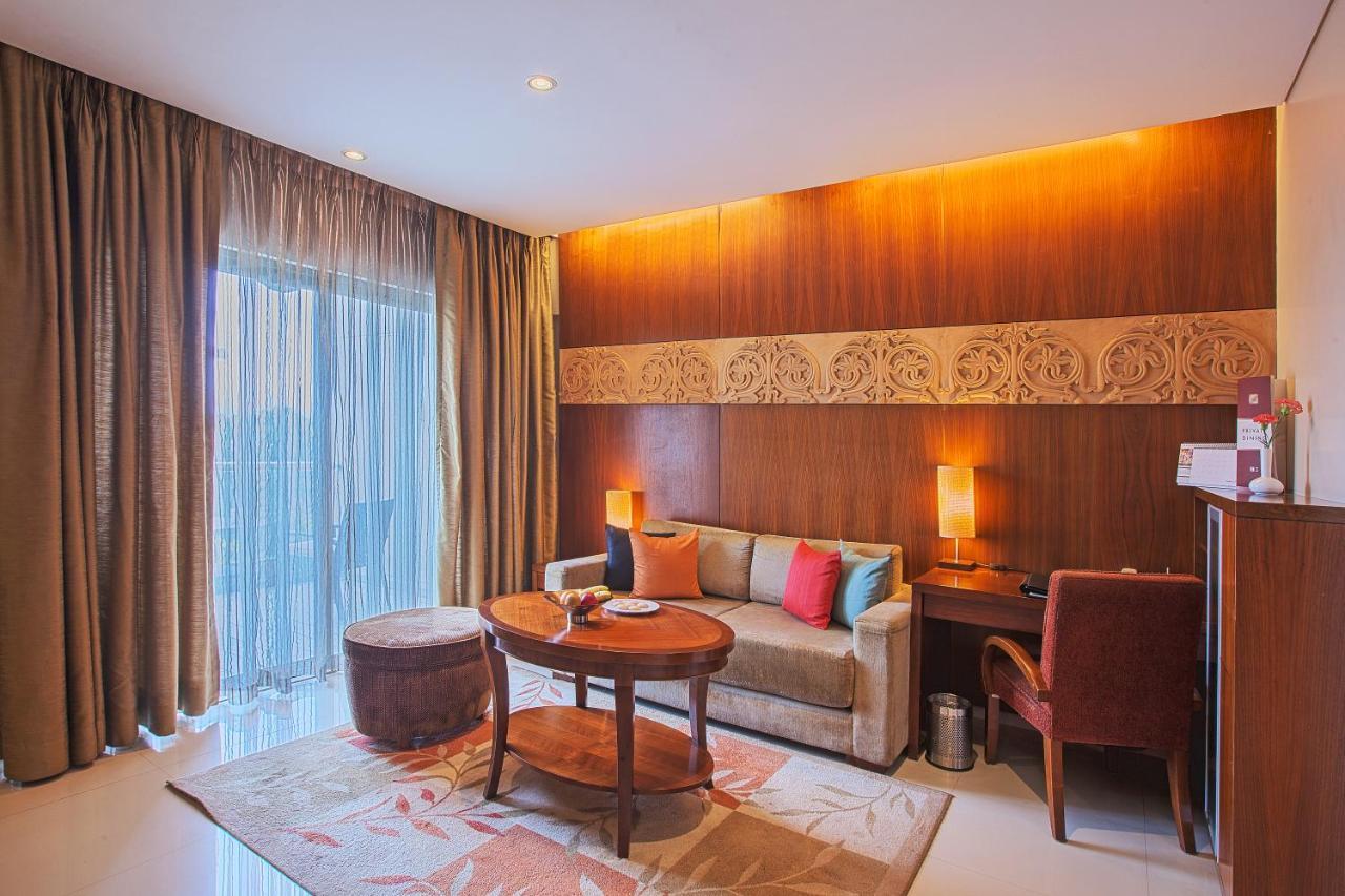 Oakwood Residence Naylor Road Pune Exterior foto